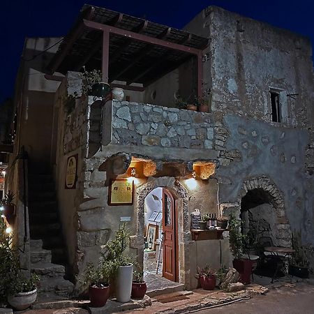 Porfyrousa Traditional Hotel Milopotamos  Exterior photo